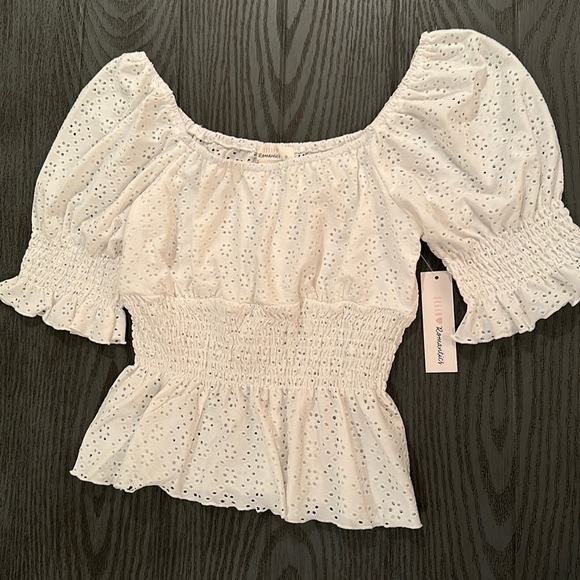 White eyelet URBAN Romantics Top- New - Picture 1 of 6